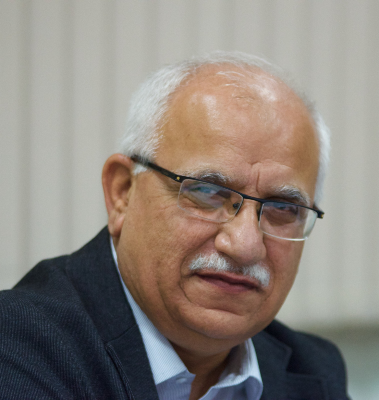 Dr. Akhtar Ahmed